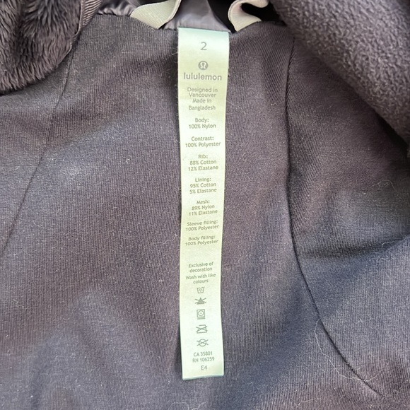 NWOT LULULEMON Scuba Hoodie *Glyde” Boysenberry sz 2 - Picture 7 of 7